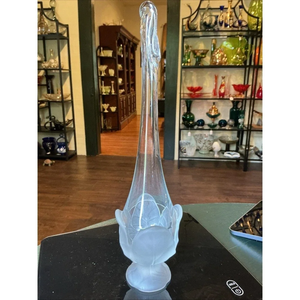 Vintage MCM Viking Glass Swung Vase Cabbage Leaf Satin Footed Base 13